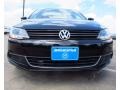 Black - Jetta SE Sedan Photo No. 2