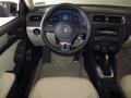 Black - Jetta SE Sedan Photo No. 13