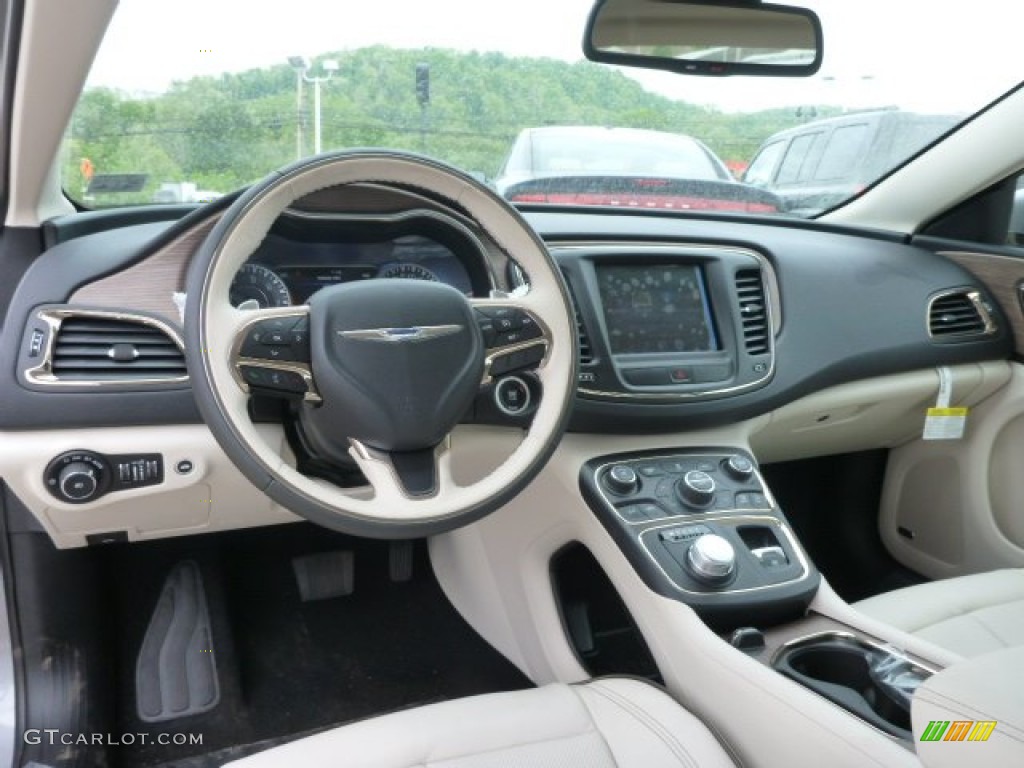 Black/Linen Interior 2015 Chrysler 200 C Photo #93783869