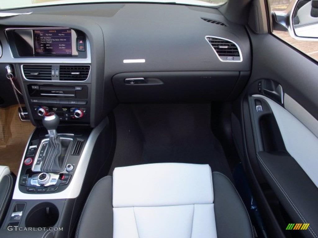 2014 Audi S5 3.0T Premium Plus quattro Cabriolet Black/Lunar Silver Dashboard Photo #93788201