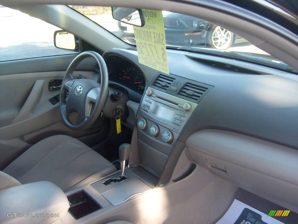 2007 Camry LE - Black / Ash photo #17