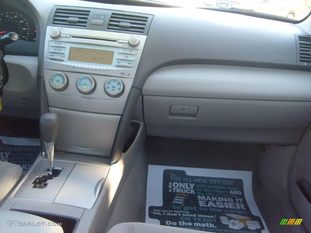 2007 Camry LE - Black / Ash photo #23