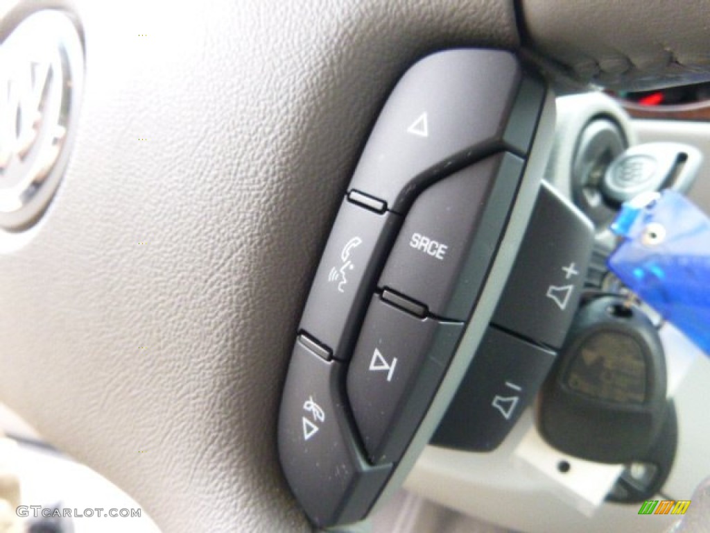 2011 Lucerne CXL - Cyber Gray Metallic / Titanium photo #17