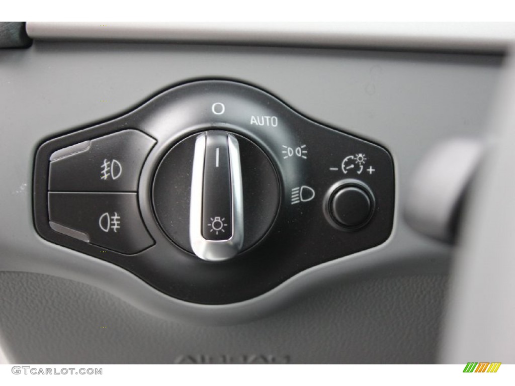 2013 Audi A5 2.0T quattro Cabriolet Controls Photos