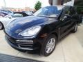 Black - Cayenne S Hybrid Photo No. 3