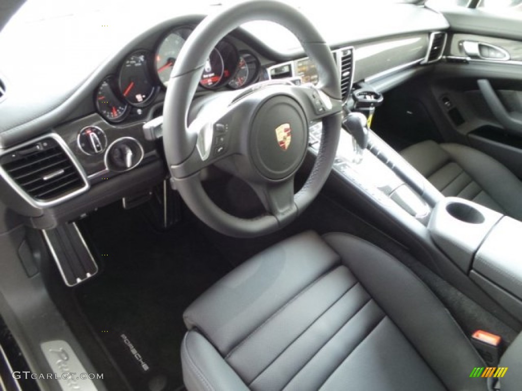 Black Interior 2014 Porsche Panamera GTS Photo #93809296