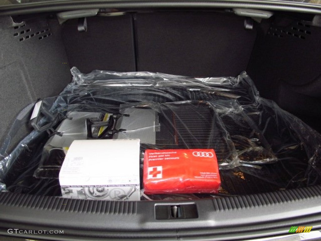 2014 Audi A4 2.0T quattro Sedan Trunk Photo #93817153