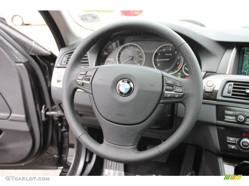 2014 BMW 5 Series 528i xDrive Sedan Steering Wheel Photos
