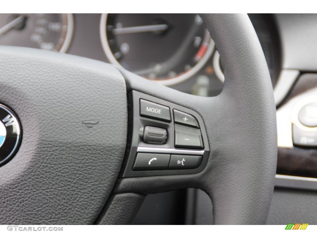 2014 BMW 5 Series 528i xDrive Sedan Controls Photo #93818431