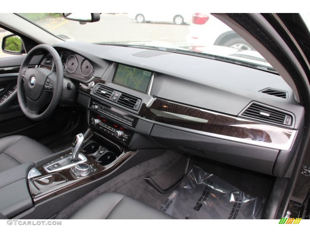 2014 BMW 5 Series 528i xDrive Sedan Dashboard Photos