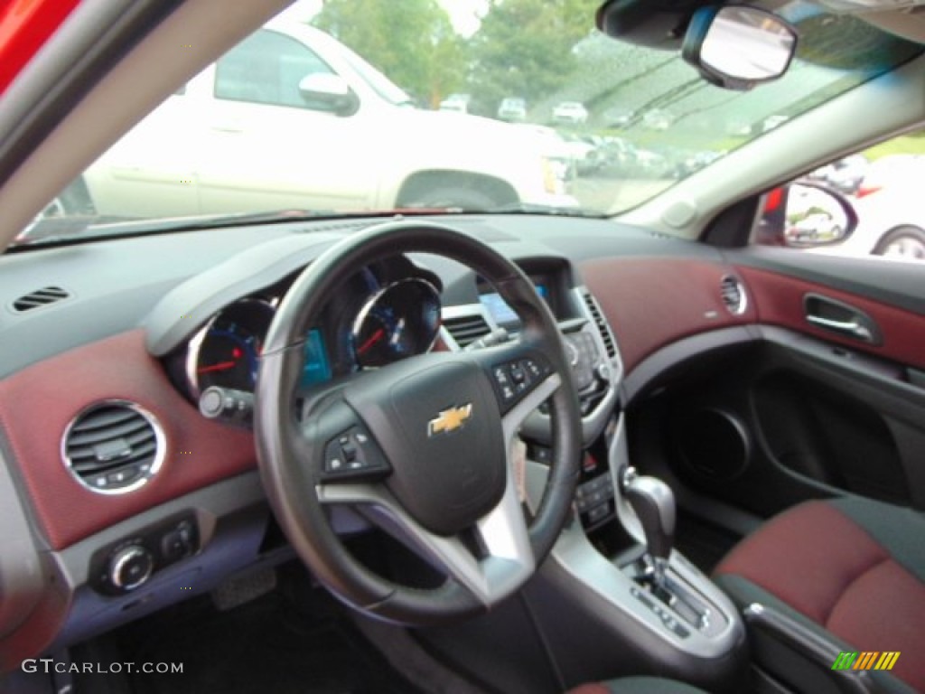 2012 Cruze LT/RS - Victory Red / Jet Black/Sport Red photo #14