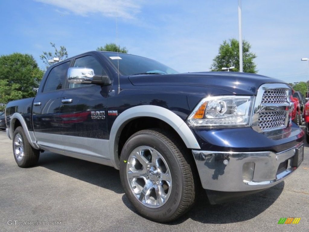 2014 1500 Laramie Crew Cab - True Blue Pearl Coat / Black photo #4