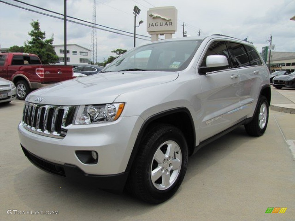 2012 Grand Cherokee Laredo - Bright Silver Metallic / Black photo #5