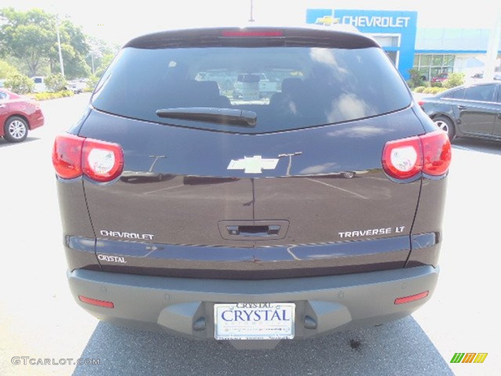 2010 Traverse LT - Dark Cherry Metallic / Dark Gray/Light Gray photo #9