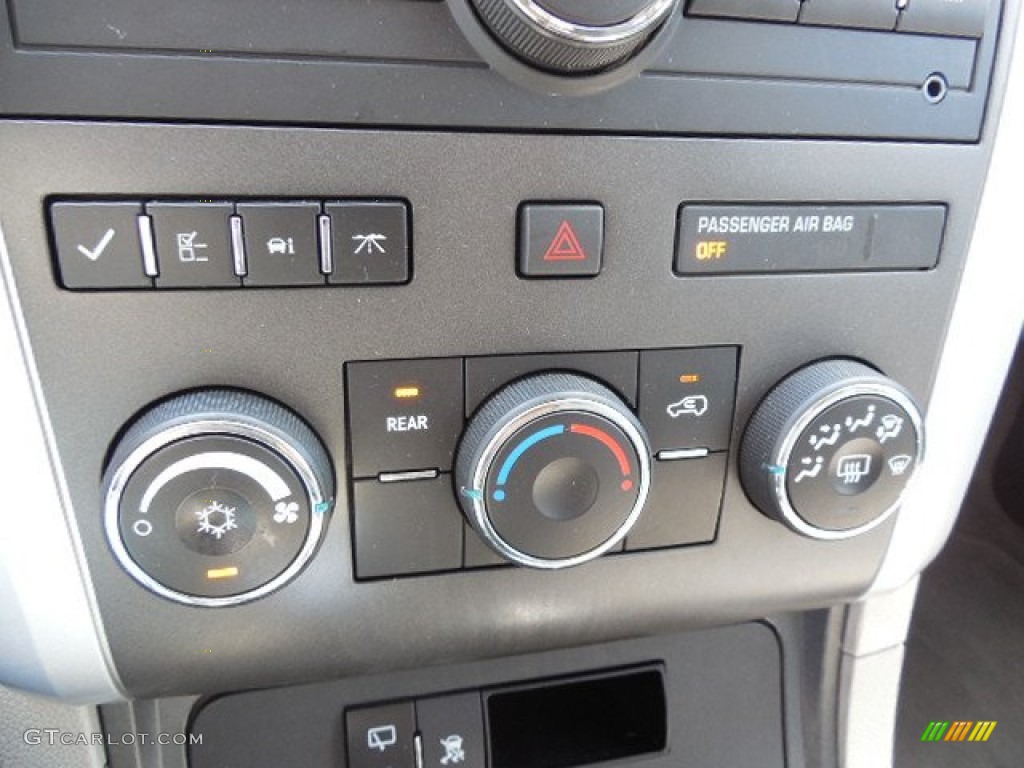 2010 Traverse LT - Dark Cherry Metallic / Dark Gray/Light Gray photo #22
