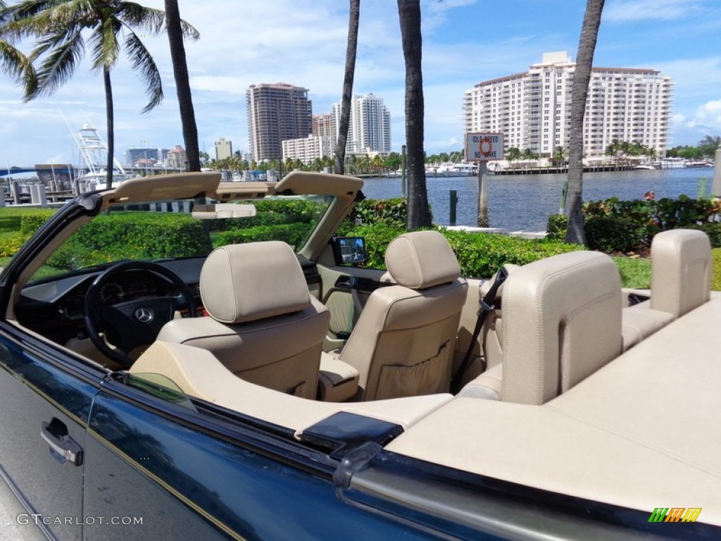 1995 E 320 Convertible - Brilliant Emerald Pearl / Parchment photo #12