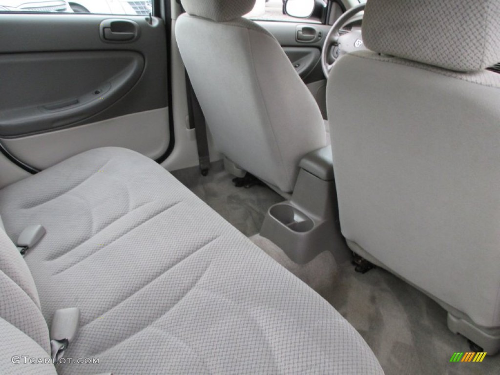 2005 Stratus SXT Sedan - Bright Silver Metallic / Dark Slate Gray photo #18