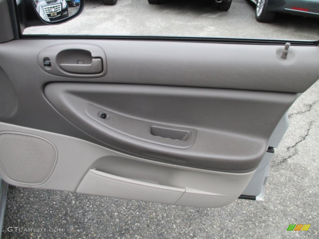 2005 Stratus SXT Sedan - Bright Silver Metallic / Dark Slate Gray photo #27