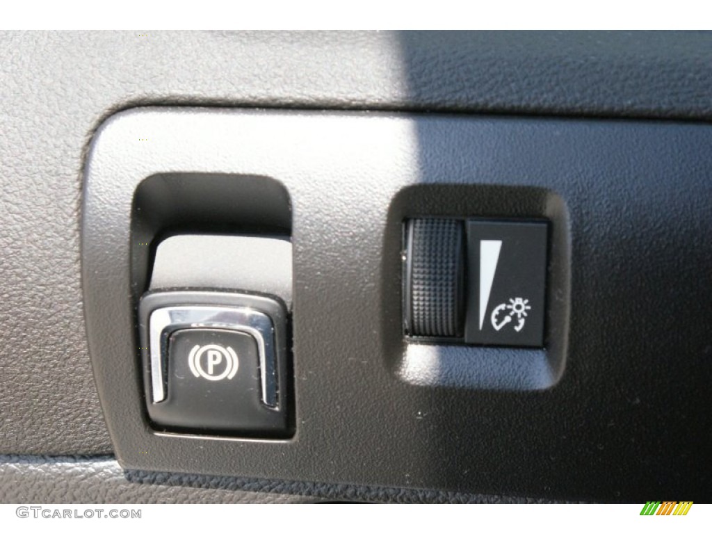 2014 Impala LS - Silver Ice Metallic / Jet Black/Dark Titanium photo #35