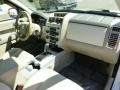 2008 Oxford White Mercury Mariner V6 4WD  photo #11