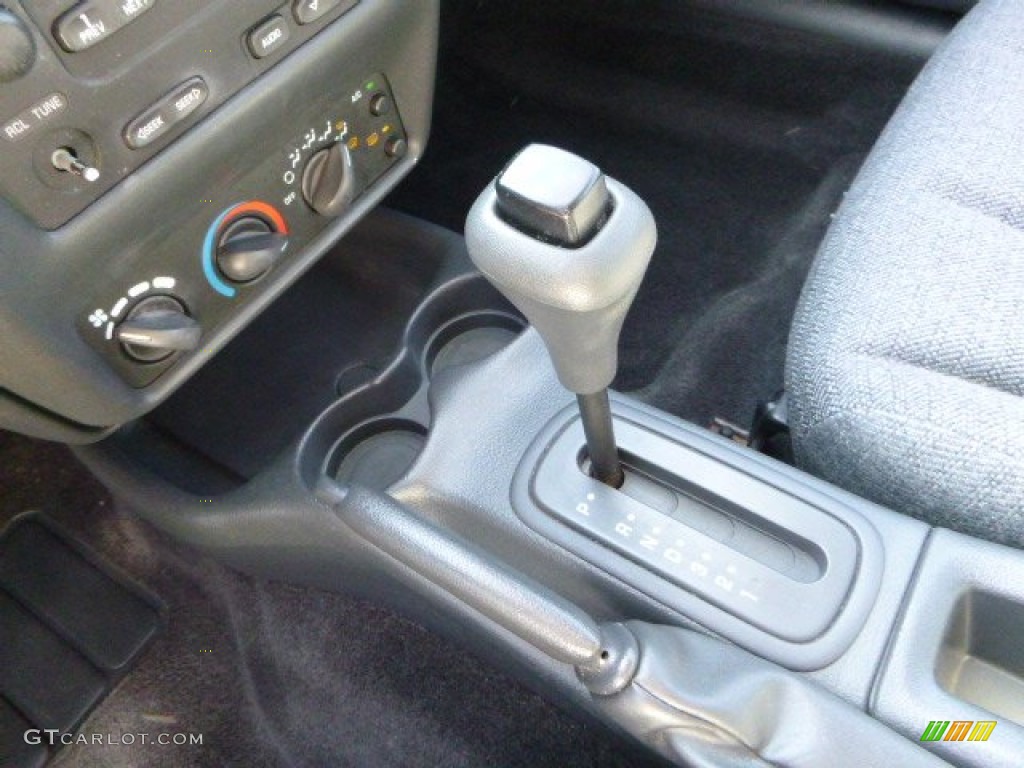 2001 Cavalier Coupe - Black / Graphite photo #11