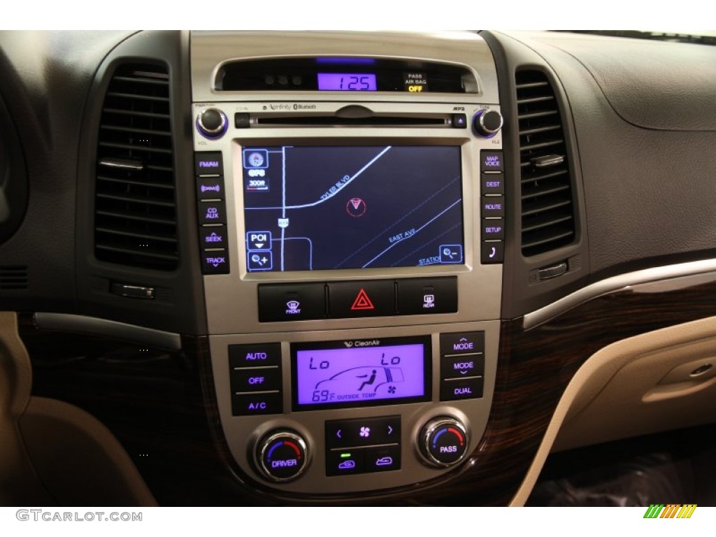2011 Hyundai Santa Fe Limited Controls Photos