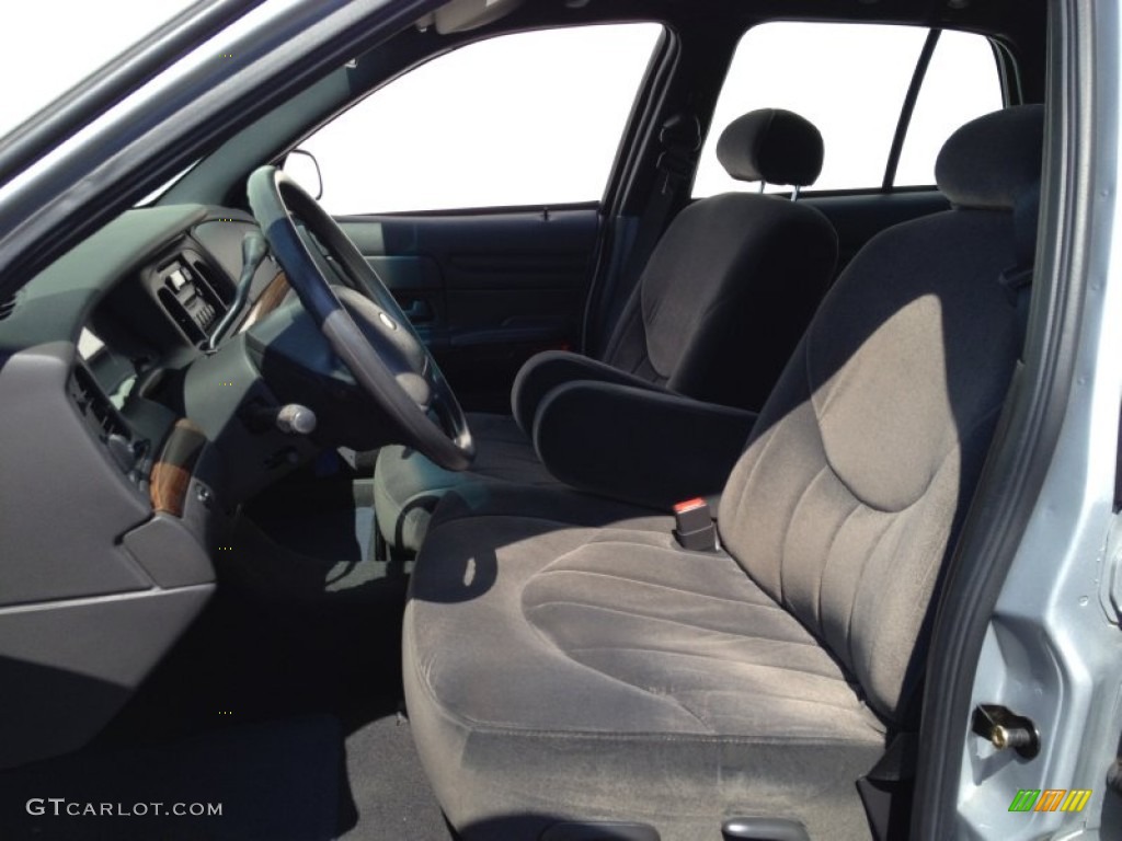 2002 Crown Victoria S - Silver Frost Metallic / Dark Charcoal photo #15