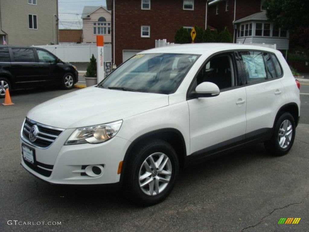 2011 Tiguan S - Candy White / Charcoal photo #3