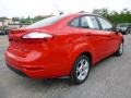 Race Red - Fiesta SE Sedan Photo No. 2