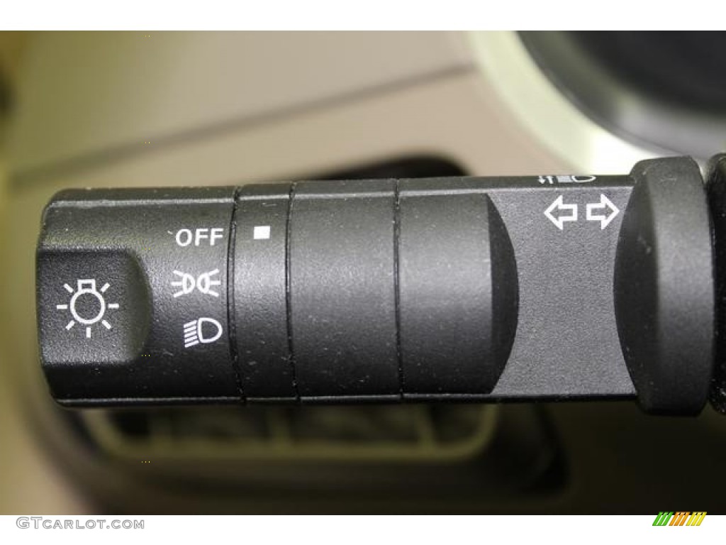 2007 Quest 3.5 SL - Nordic White Pearl / Beige photo #40