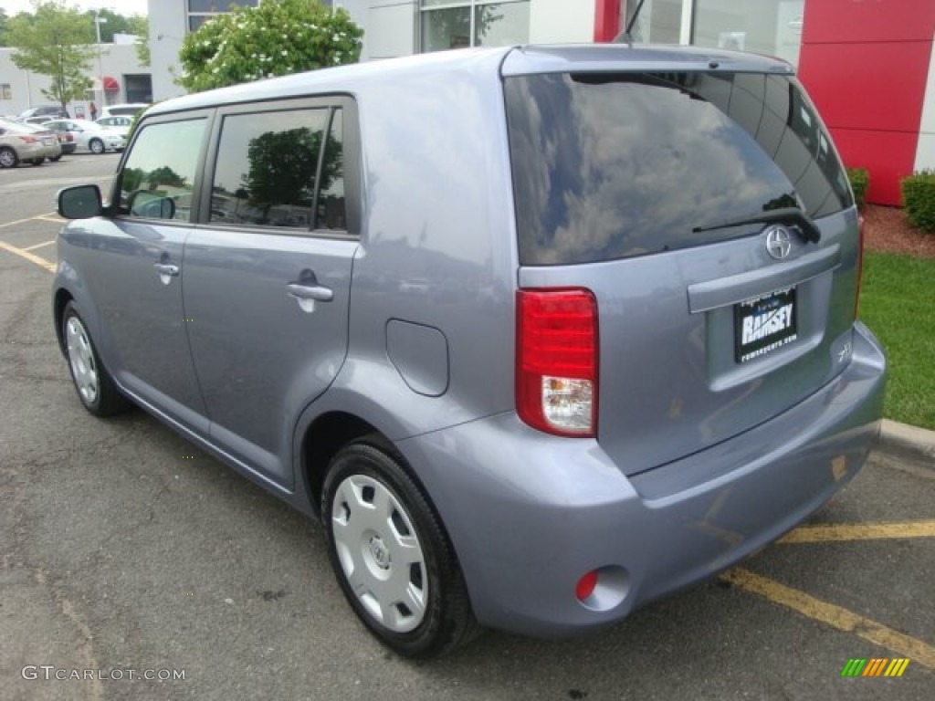 2012 xB  - Stingray Metallic / Dark Gray photo #7