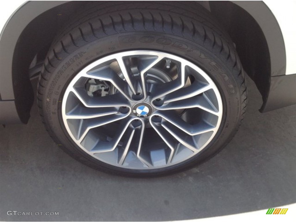 2015 BMW X1 xDrive35i Wheel Photo #93896930