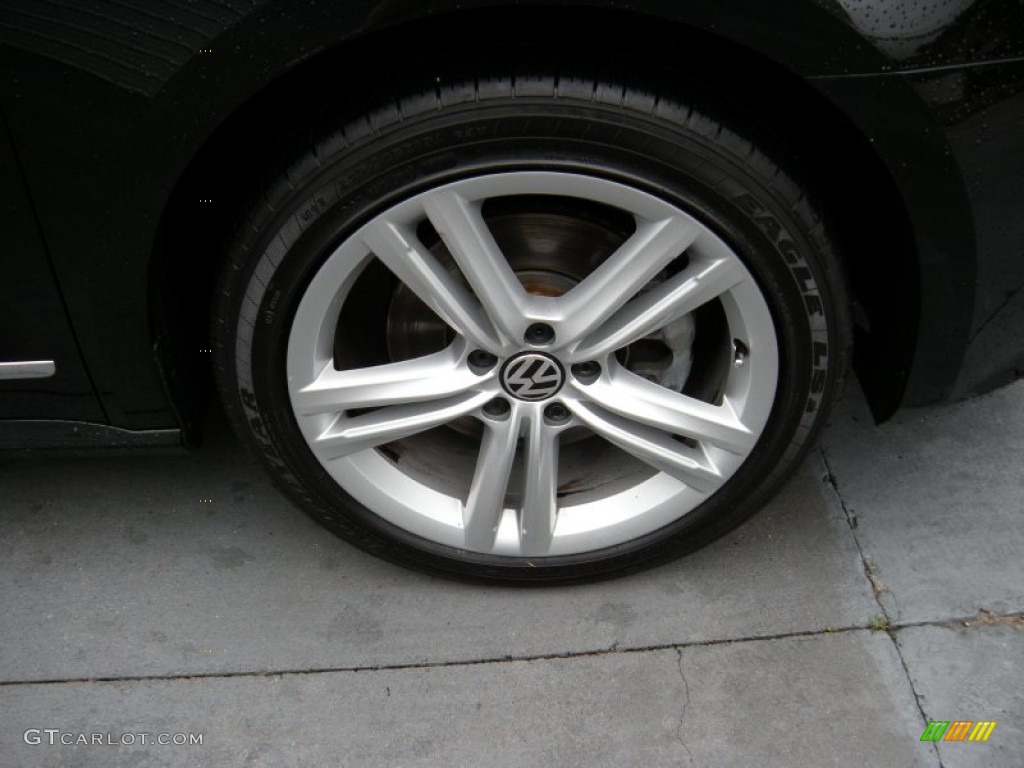 2012 Volkswagen Passat V6 SEL Wheel Photo #93899673