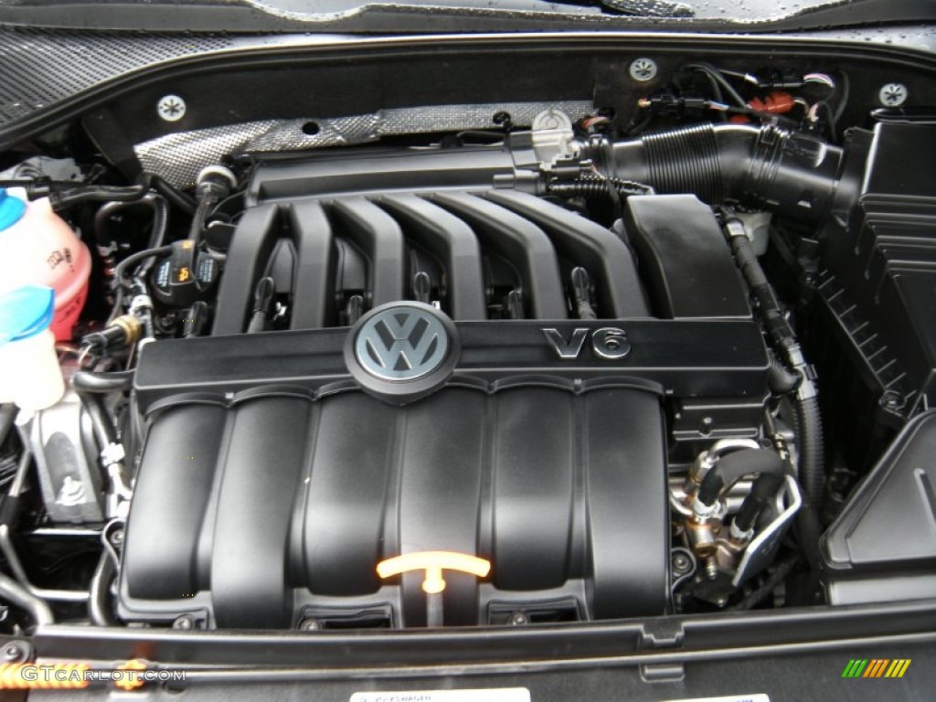 2012 Volkswagen Passat V6 SEL Engine Photos