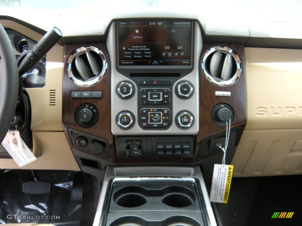 2015 Ford F350 Super Duty Lariat Crew Cab 4x4 Controls Photo #93906755