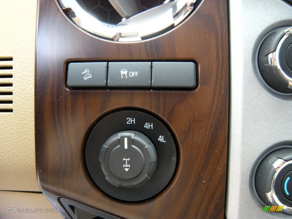 2015 Ford F350 Super Duty Lariat Crew Cab 4x4 Controls Photo #93906887