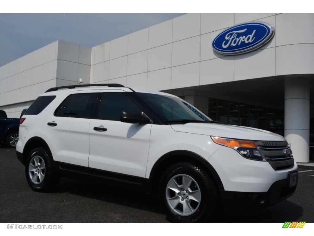 2014 Explorer FWD - Oxford White / Medium Light Stone photo #1