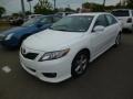 Super White - Camry SE Photo No. 2