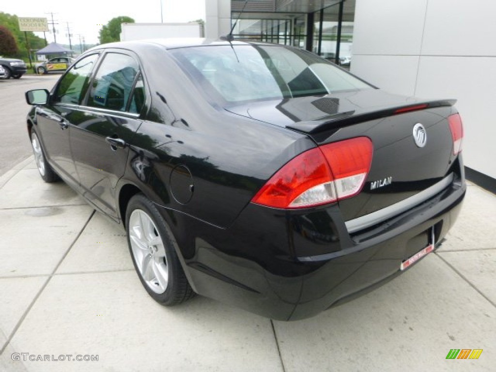 2010 Milan I4 - Tuxedo Black Metallic / Dark Charcoal photo #3