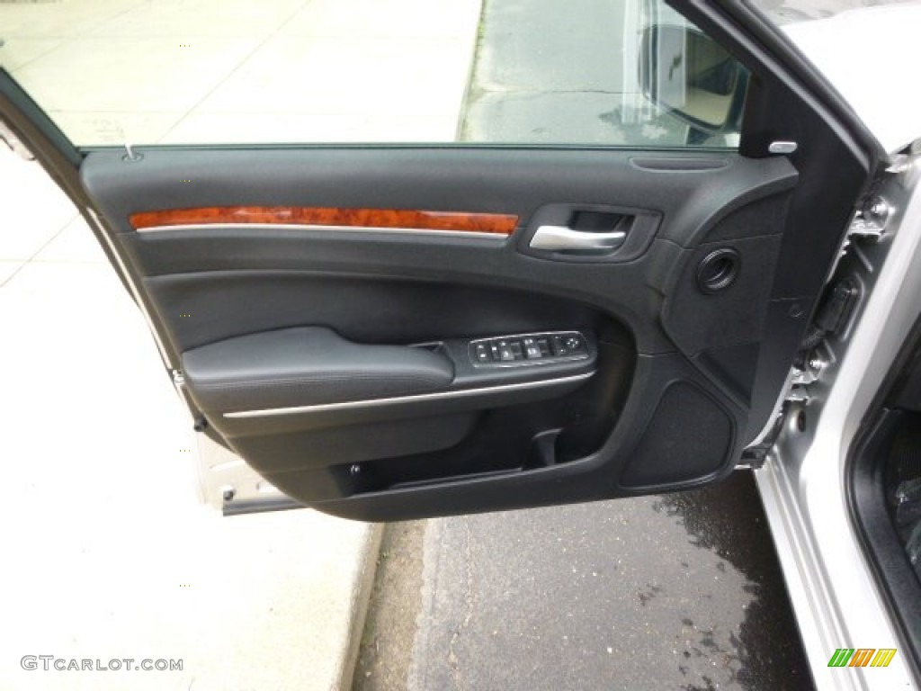 2012 300 Limited AWD - Bright Silver Metallic / Black photo #11