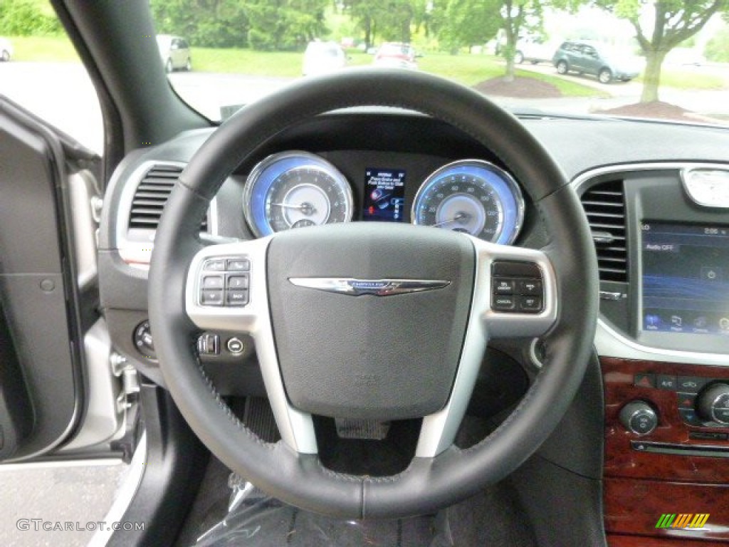 2012 300 Limited AWD - Bright Silver Metallic / Black photo #18