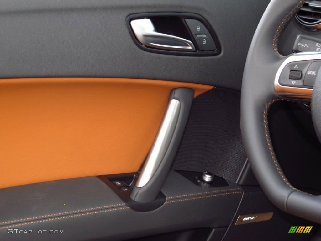 2015 Audi TT 2.0T quattro Roadster Controls Photo #93920657