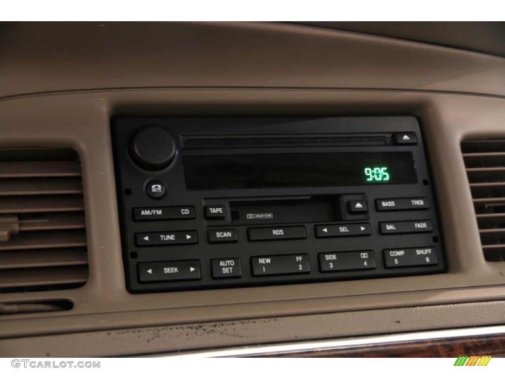 2004 Grand Marquis GS - Gold Ash Metallic / Medium Parchment photo #13