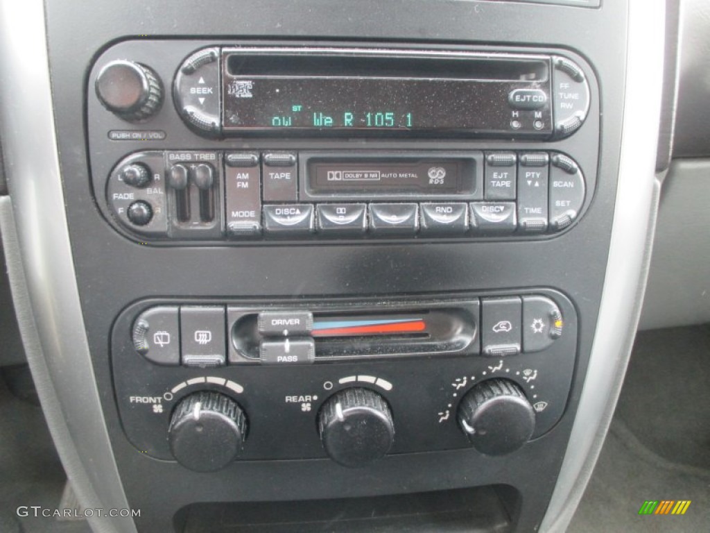 2005 Town & Country Touring - Midnight Blue Pearl / Medium Slate Gray photo #7