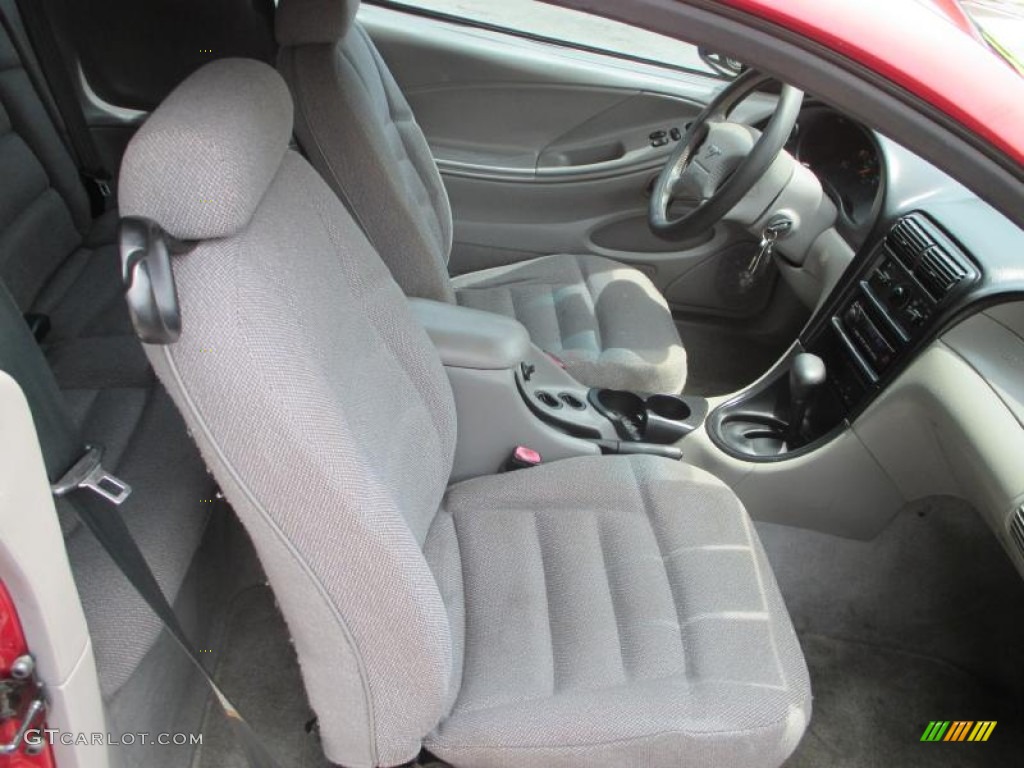 1998 Mustang V6 Coupe - Laser Red / Medium Graphite photo #16