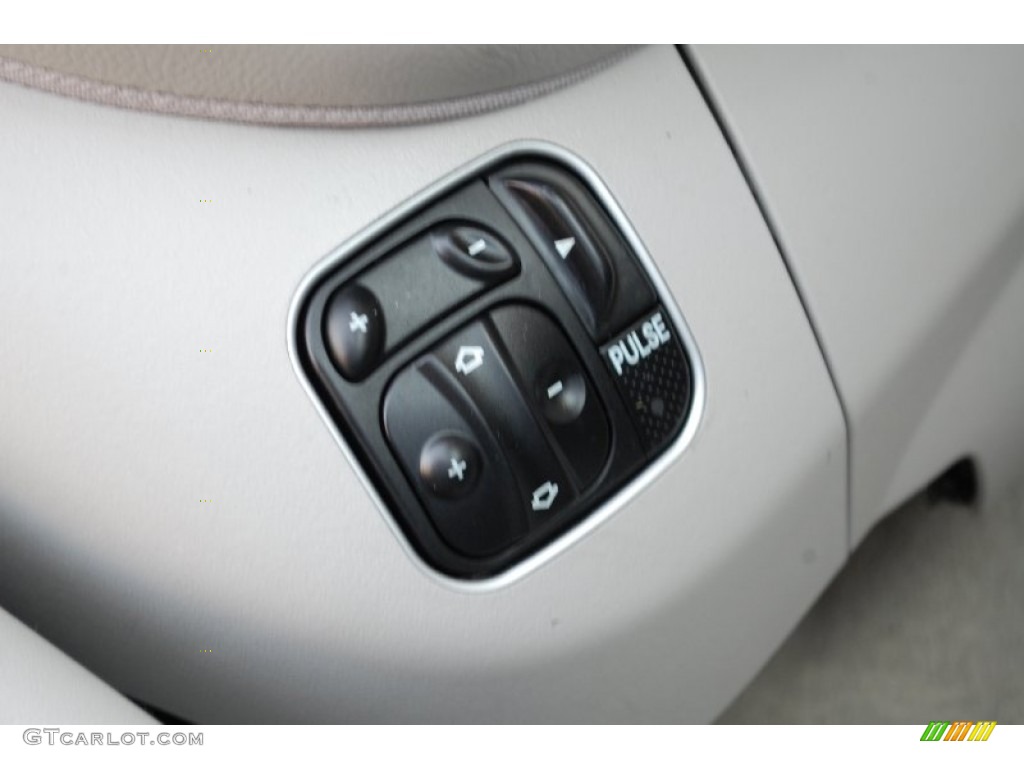 2003 Mercedes-Benz SL 55 AMG Roadster Controls Photos