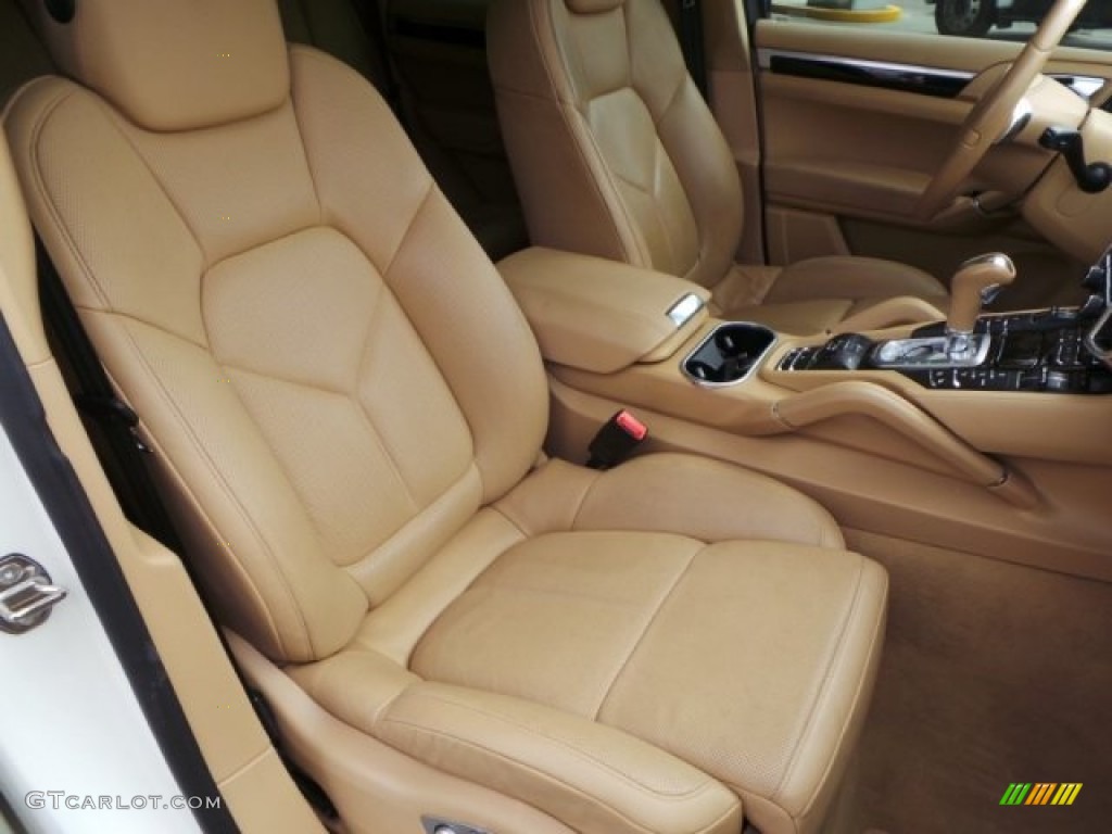 2011 Porsche Cayenne S Hybrid Front Seat Photos