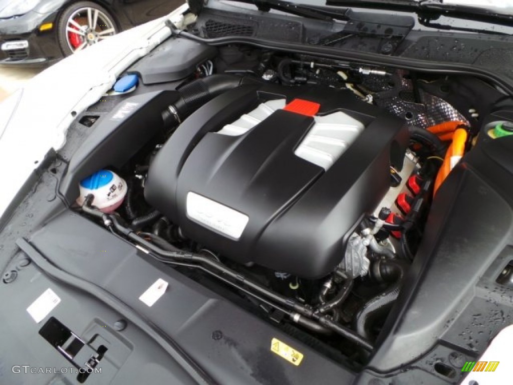 2011 Porsche Cayenne S Hybrid Engine Photos