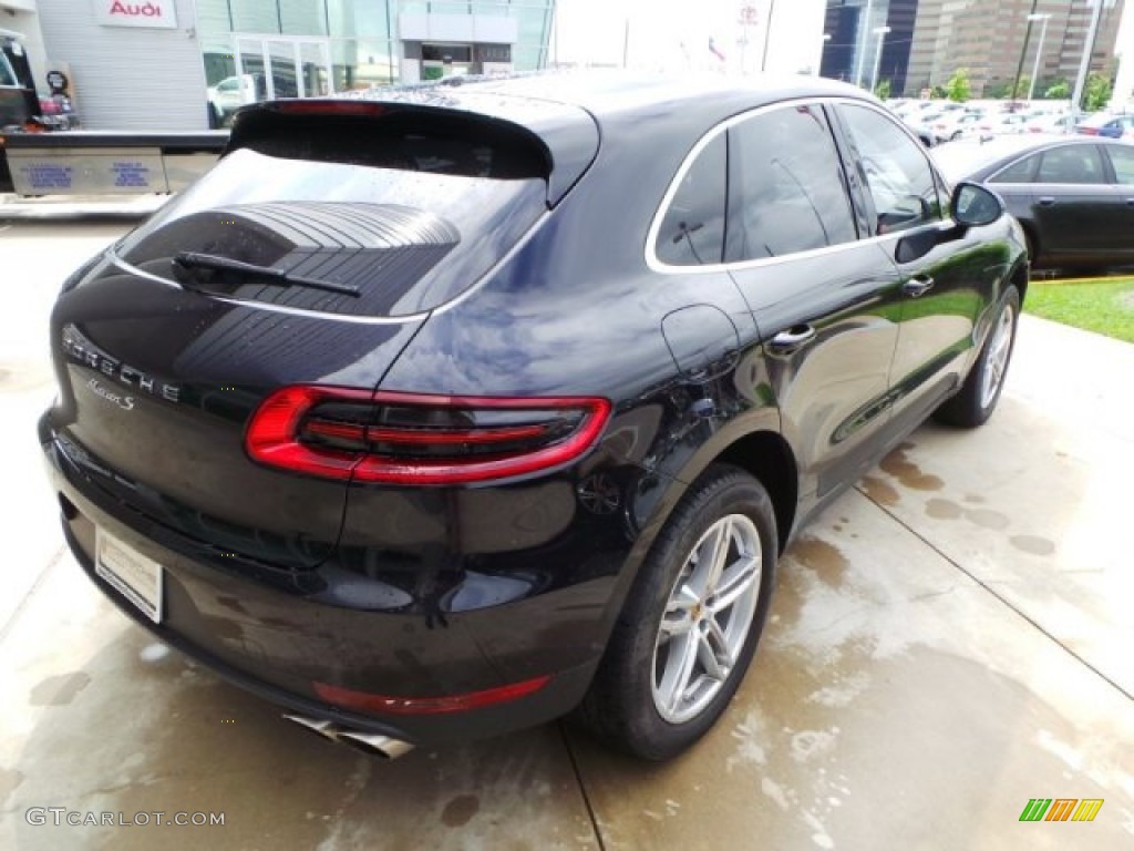 Jet Black Metallic 2015 Porsche Macan S Exterior Photo #93939663