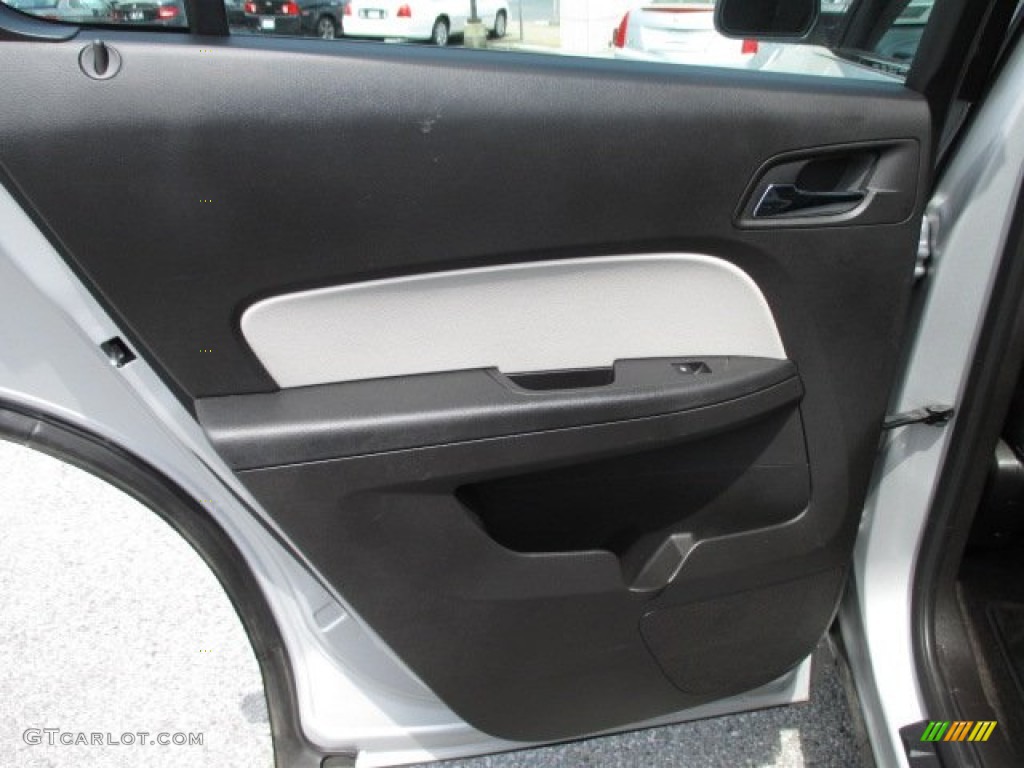 2011 Chevrolet Equinox LS AWD Light Titanium/Jet Black Door Panel Photo #93940074